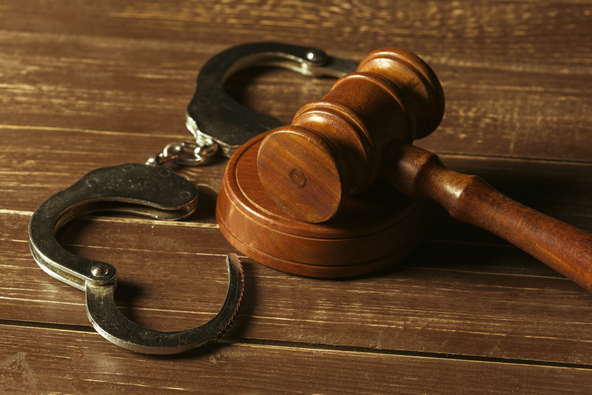 Investigado, denunciado o acusado: diferencias legales
